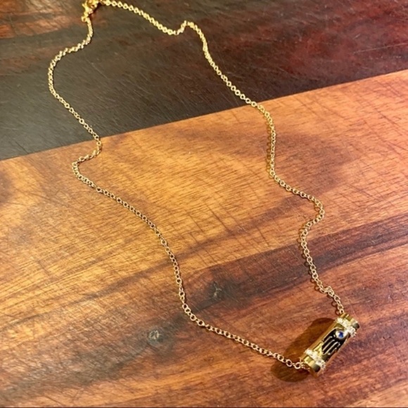 Hand of God Scroll Charm 18k Gold Plate Chain - Picture 2 of 6